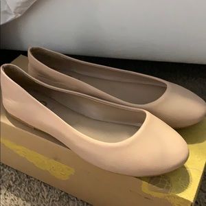 Nude ballet flats